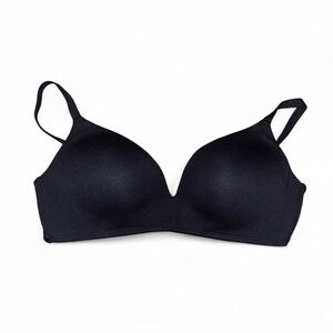 32C Amazon Black Wireless Bra Brand New